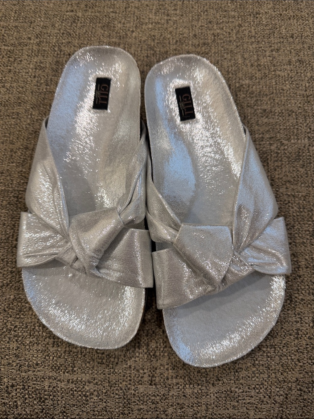 Gilli Silver Knot Bow Slide sandals